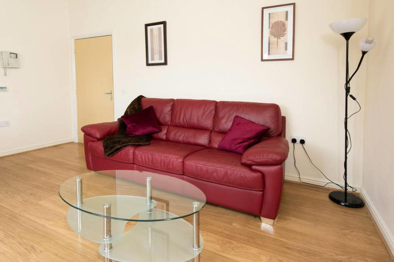 Guestready - Top Floor Apt 2Min Walk To O2 Apollo Manchester Exterior foto